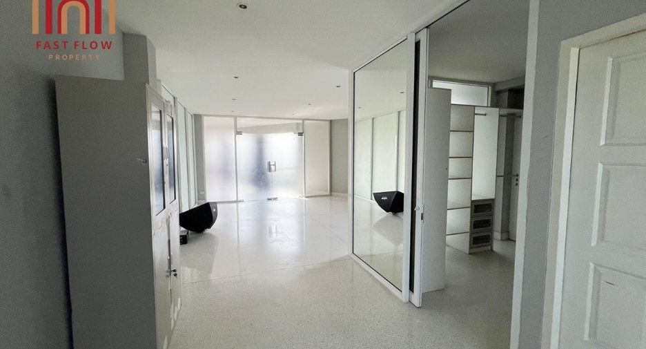 Büro zum Kauf in Bang Khen, Bangkok