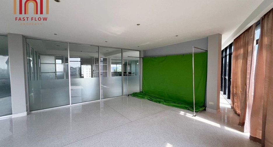 Büro zum Kauf in Bang Khen, Bangkok