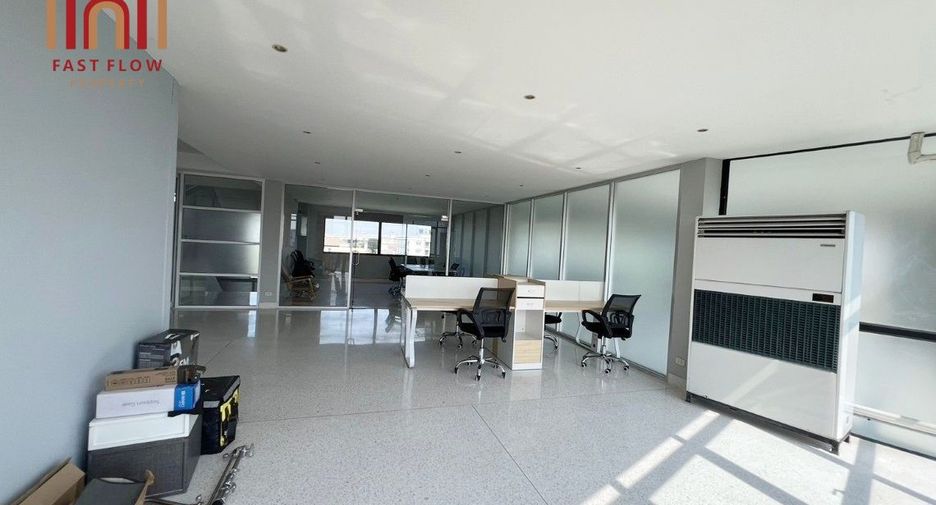Büro zum Kauf in Bang Khen, Bangkok