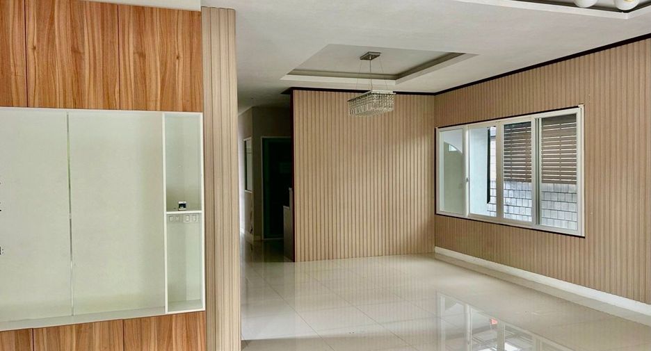 Haus zum Kauf mit 5 Zimmer in Thawi Watthana, Bangkok