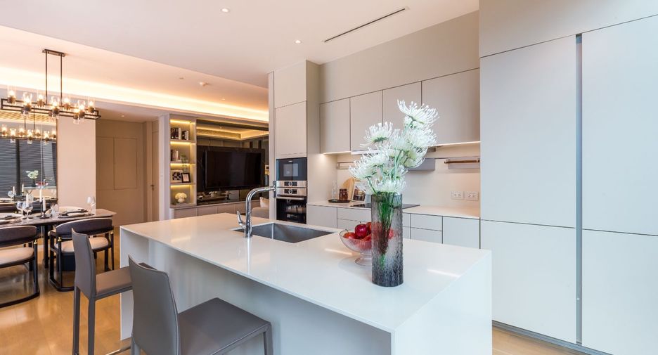 Wohnung zur Miete und zum Kauf mit 2 Zimmer in Pathum Wan, Bangkok