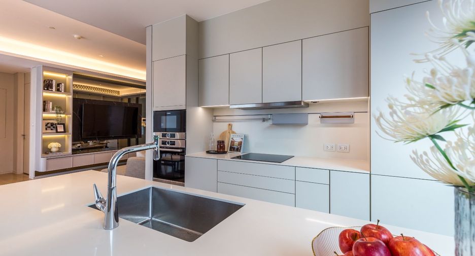 Wohnung zur Miete und zum Kauf mit 2 Zimmer in Pathum Wan, Bangkok