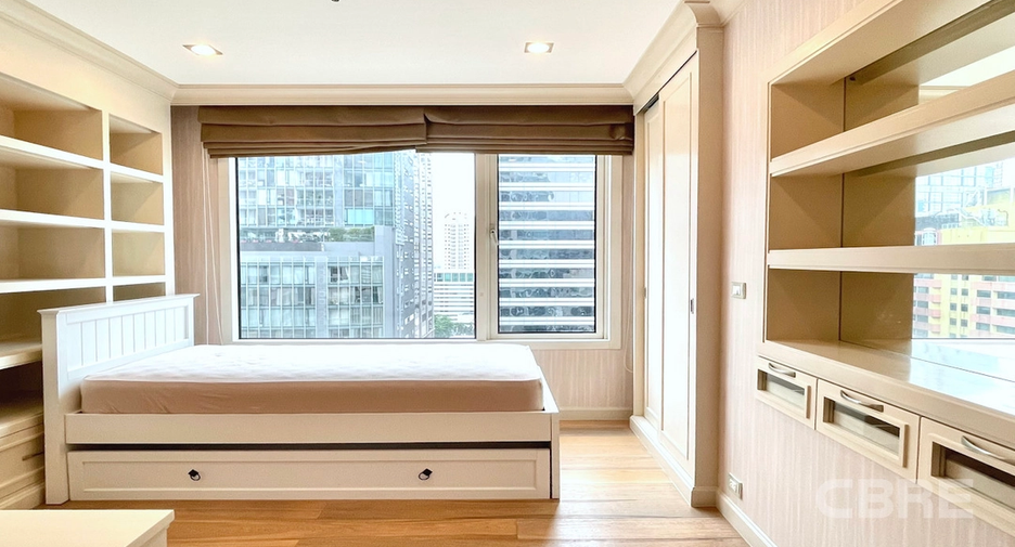Condo en alquiler de 3 habitaciones en Sathon, Bangkok