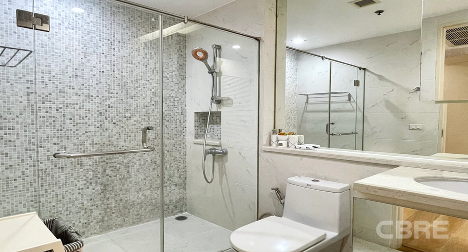 Condo en alquiler de 3 habitaciones en Sathon, Bangkok