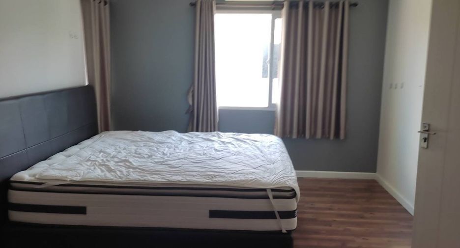 For rent 3 bedrooms house in San Kamphaeng, Chiang Mai