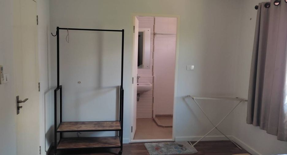 For rent 3 bedrooms house in San Kamphaeng, Chiang Mai