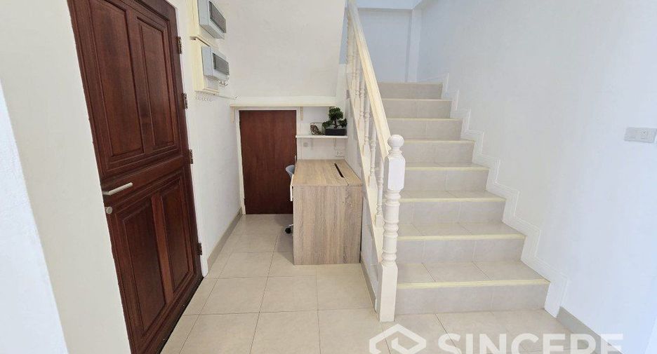For rent and for sale 4 bedrooms villa in Kathu, Phuket
