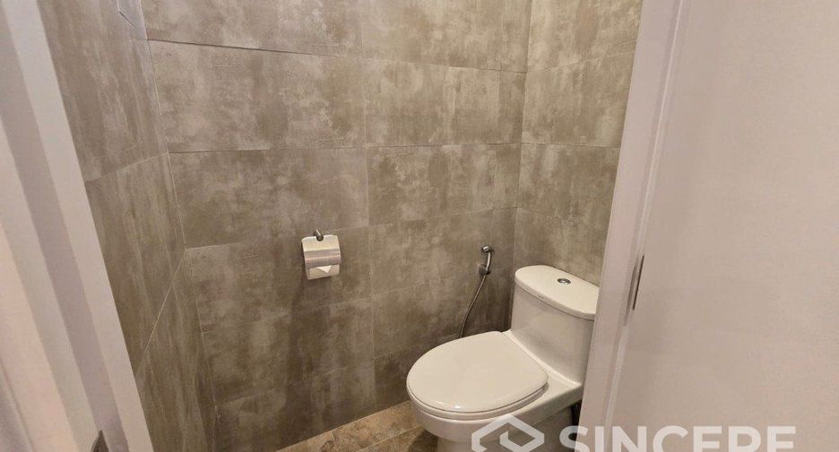 For rent and for sale 4 bedrooms villa in Kathu, Phuket