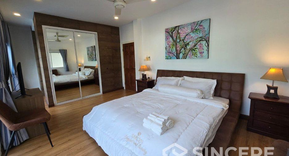 For rent and for sale 4 bedrooms villa in Kathu, Phuket