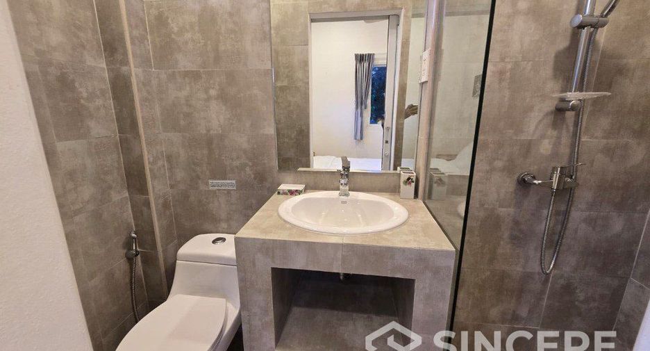 For rent and for sale 4 bedrooms villa in Kathu, Phuket