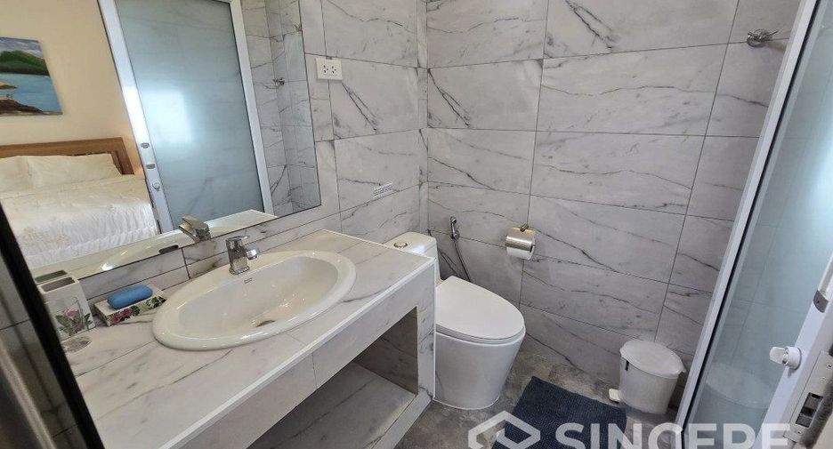 For rent and for sale 4 bedrooms villa in Kathu, Phuket