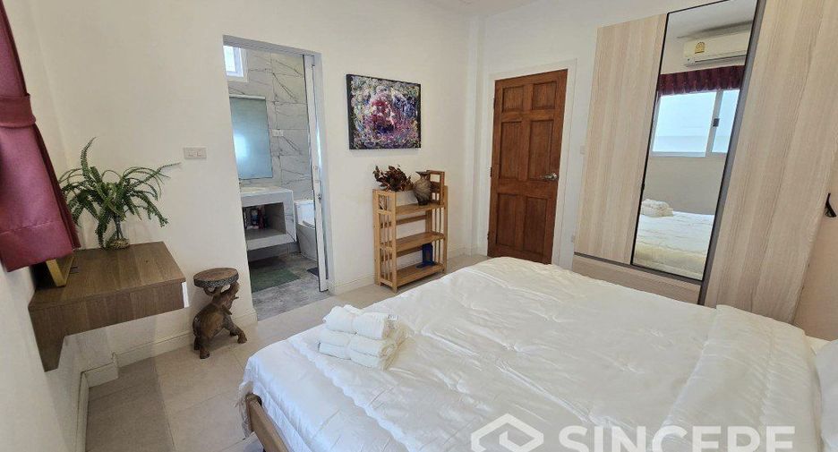 For rent and for sale 4 bedrooms villa in Kathu, Phuket