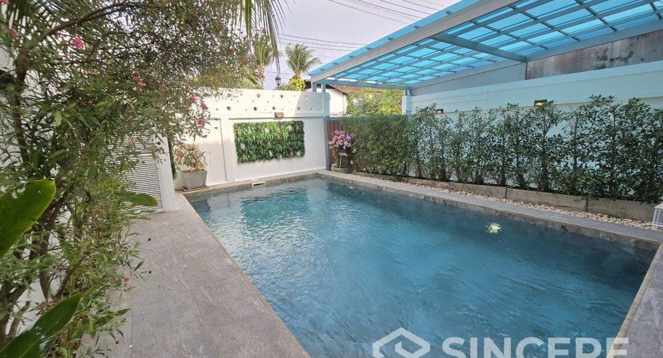 For rent and for sale 4 bedrooms villa in Kathu, Phuket