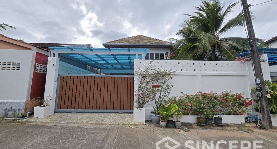 For rent and for sale 4 bedrooms villa in Kathu, Phuket