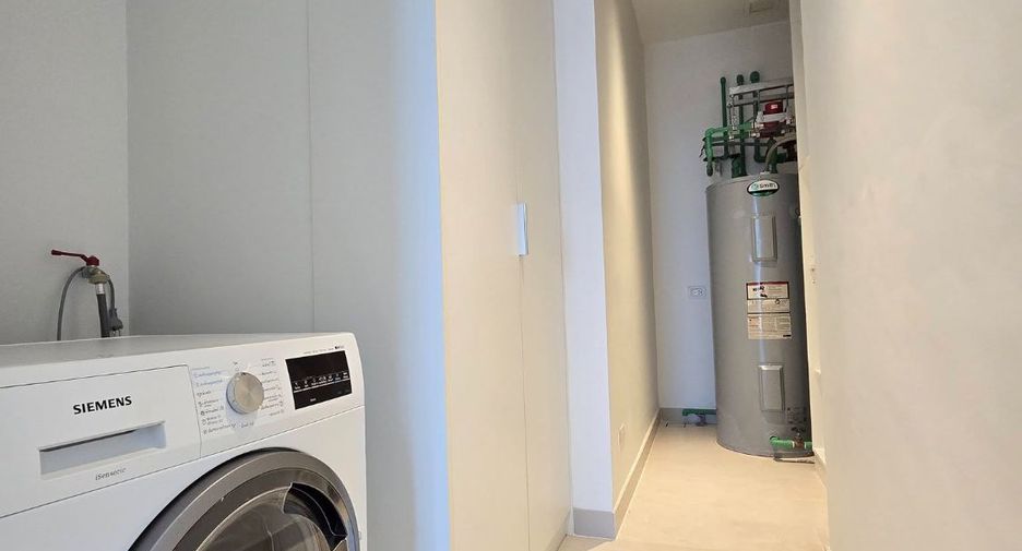 For rent 2 bedrooms condo in Bang Kho Laem, Bangkok