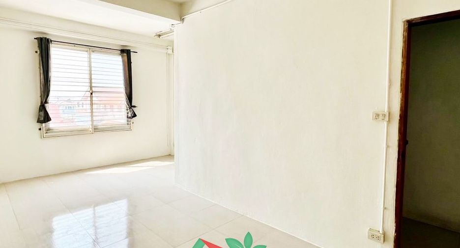 For sale 4 bedrooms retail Space in Don Mueang, Bangkok