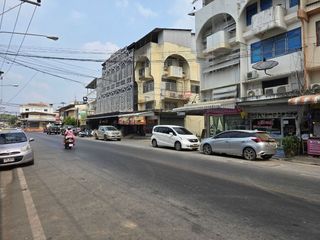 For sale 2 bed retail Space in Mueang Phitsanulok, Phitsanulok