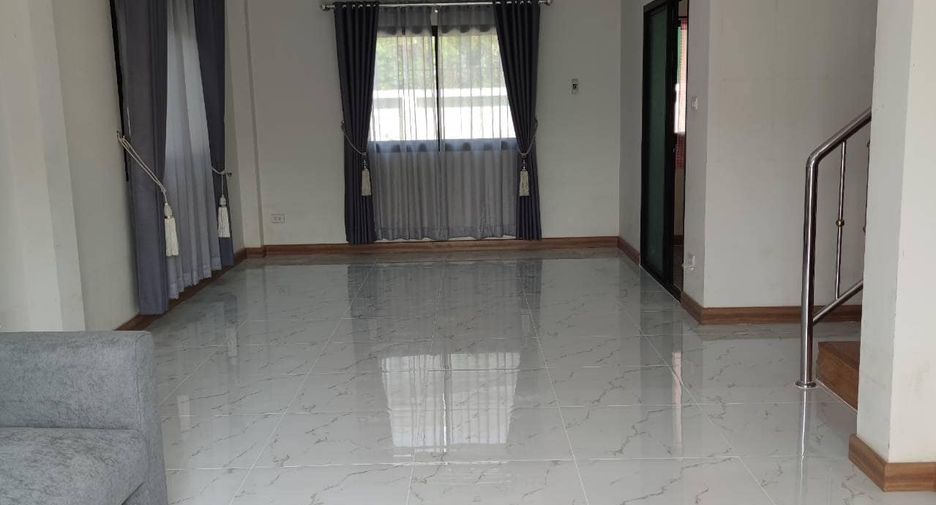 For rent 3 bedrooms house in Saraphi, Chiang Mai