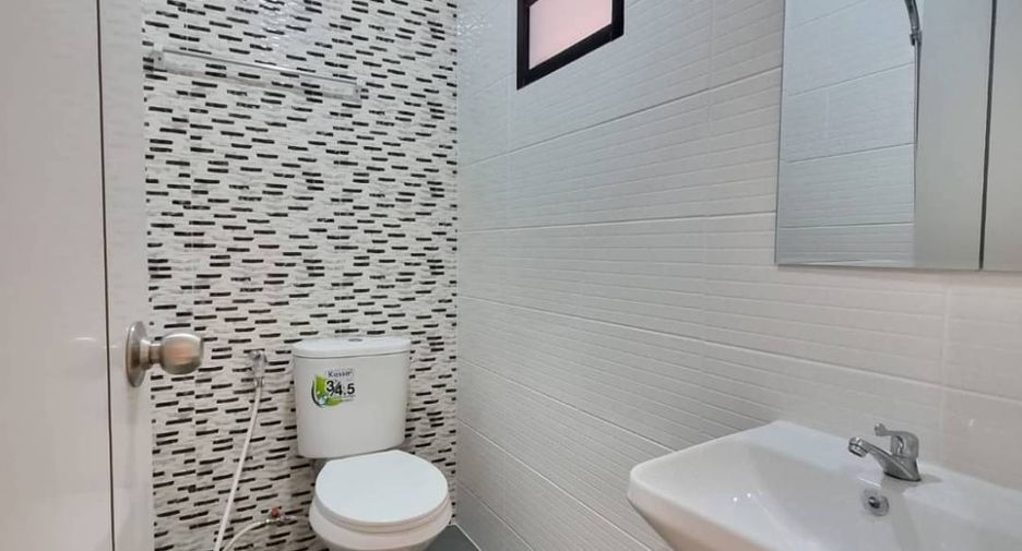 For sale 3 Beds townhouse in Bang Bua Thong, Nonthaburi