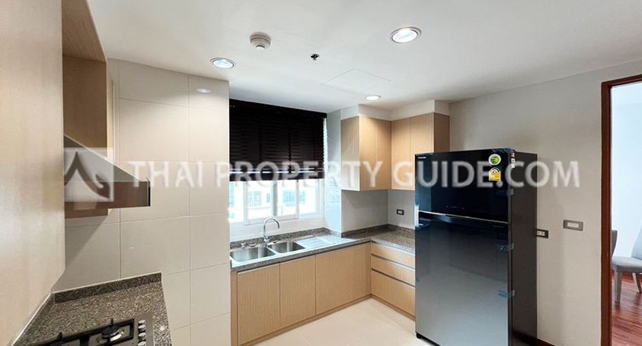 For rent 4 bedrooms apartment in Khlong Toei, Bangkok