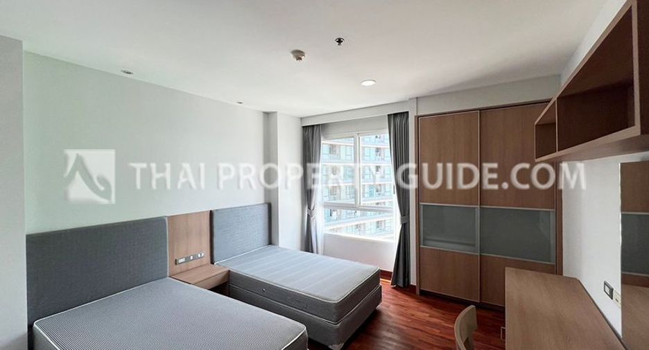 For rent 4 bedrooms apartment in Khlong Toei, Bangkok