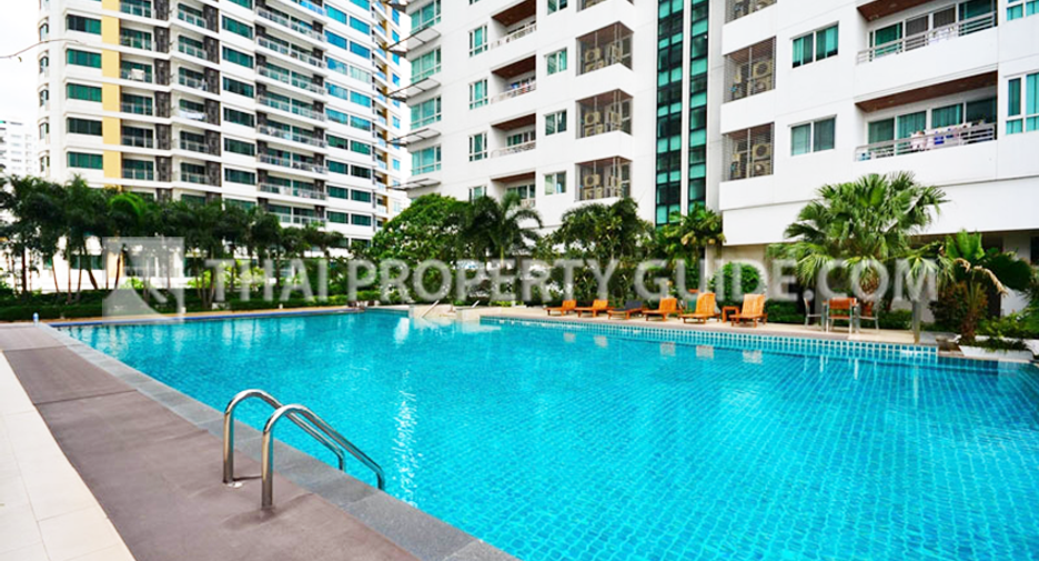 For rent 4 bedrooms apartment in Khlong Toei, Bangkok