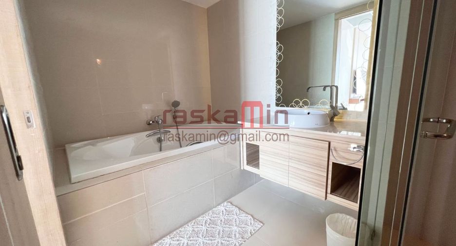 For sale 3 bedrooms condo in Bang Lamung, Chonburi