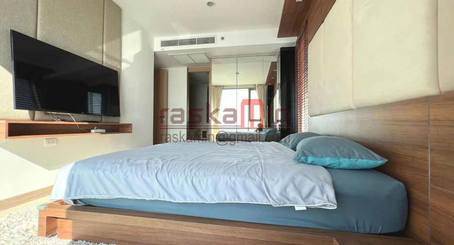 For sale 3 bedrooms condo in Bang Lamung, Chonburi