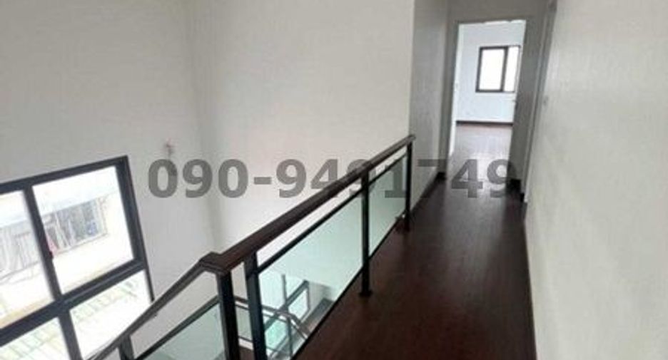 For rent 4 bedrooms condo in Wang Thonglang, Bangkok