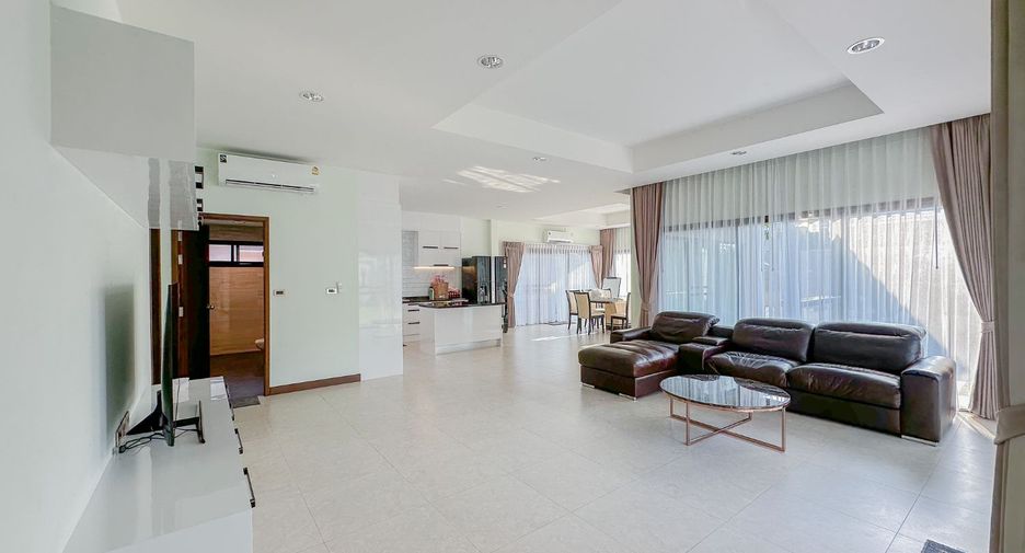 Haus zur Miete mit 3 Zimmer in Bang Lamung, Chonburi