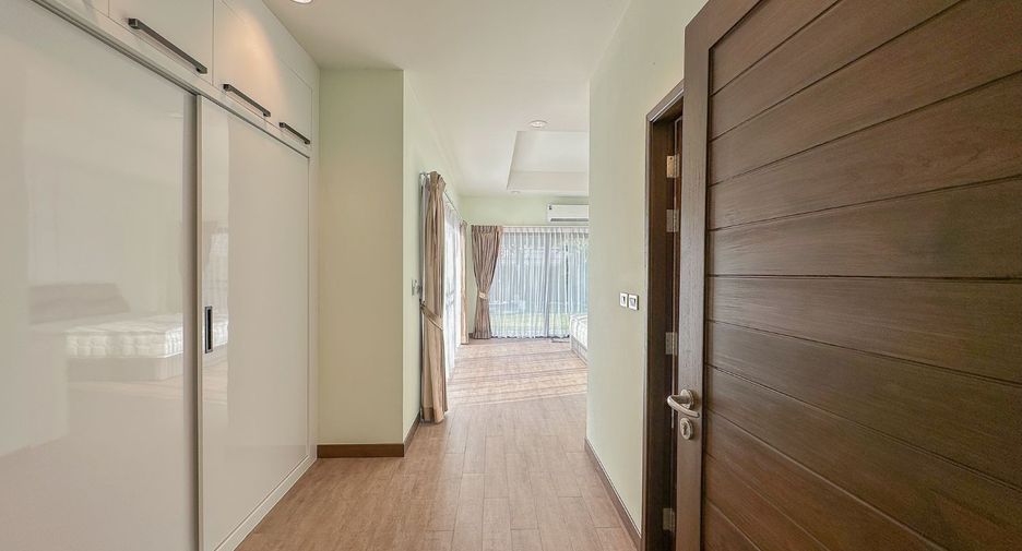 Haus zur Miete mit 3 Zimmer in Bang Lamung, Chonburi