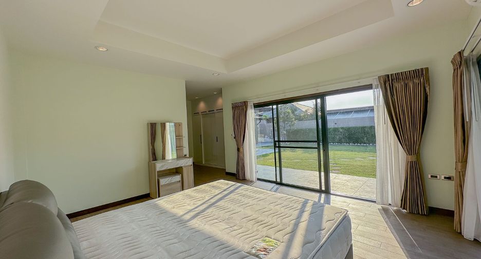 Haus zur Miete mit 3 Zimmer in Bang Lamung, Chonburi