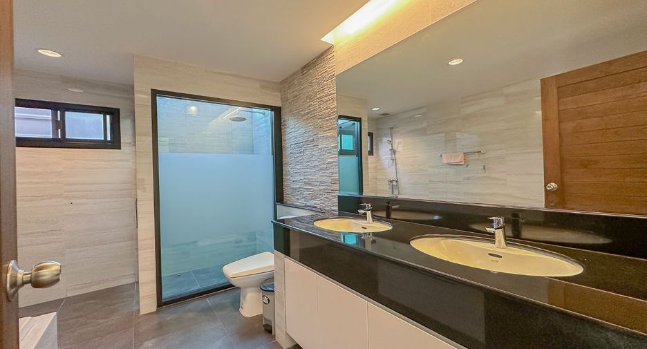 Haus zur Miete mit 3 Zimmer in Bang Lamung, Chonburi