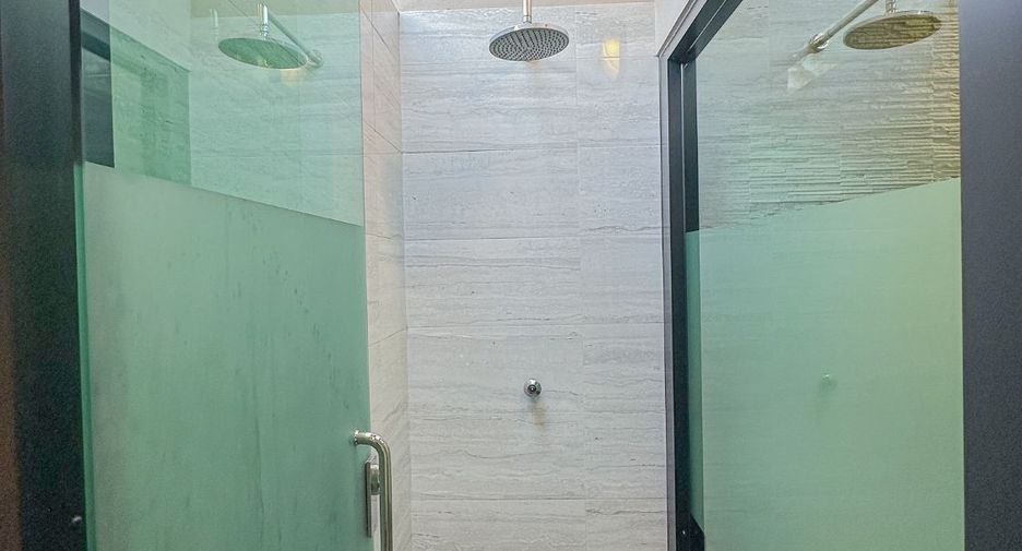 Haus zur Miete mit 3 Zimmer in Bang Lamung, Chonburi