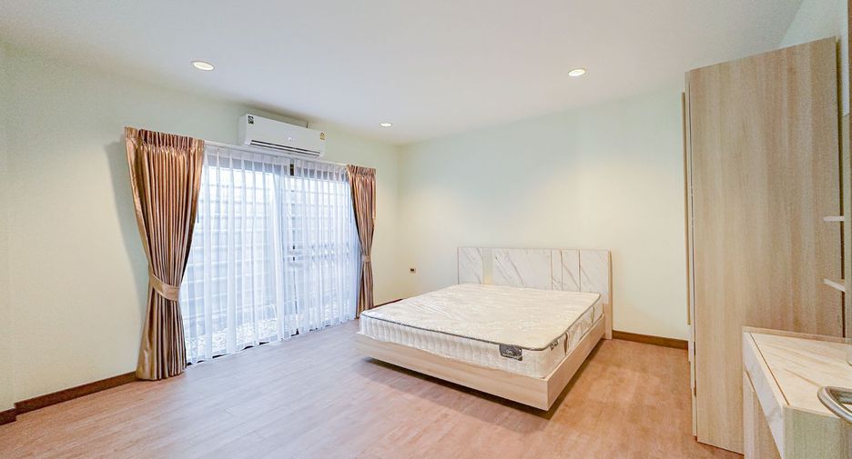 Haus zur Miete mit 3 Zimmer in Bang Lamung, Chonburi
