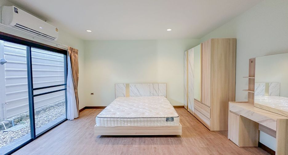 Haus zur Miete mit 3 Zimmer in Bang Lamung, Chonburi