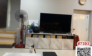 For rent 3 bedrooms townhouse in Bang Kapi, Bangkok