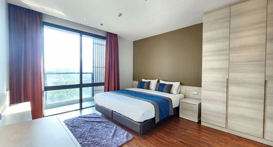 For rent 2 bedrooms apartment in Khlong Toei, Bangkok
