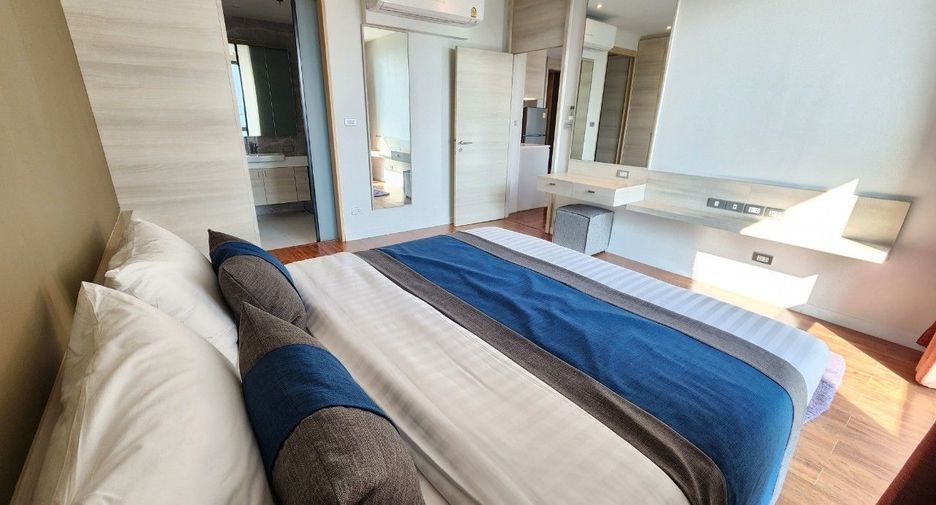 For rent 2 bedrooms apartment in Khlong Toei, Bangkok