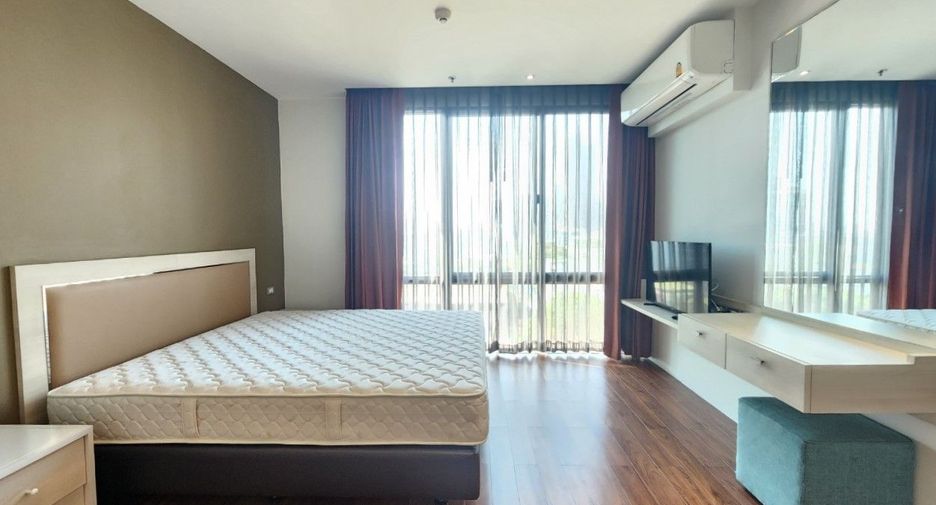 For rent 2 bedrooms apartment in Khlong Toei, Bangkok