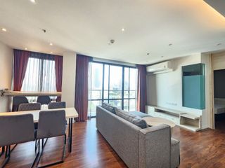 For rent 2 bedrooms apartment in Khlong Toei, Bangkok