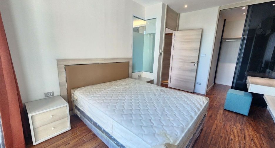 For rent 2 bedrooms apartment in Khlong Toei, Bangkok