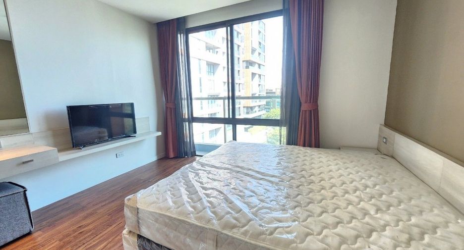 For rent 2 bedrooms apartment in Khlong Toei, Bangkok