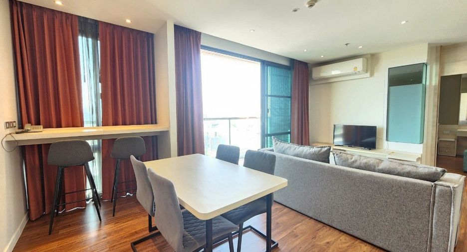 For rent 2 bedrooms apartment in Khlong Toei, Bangkok