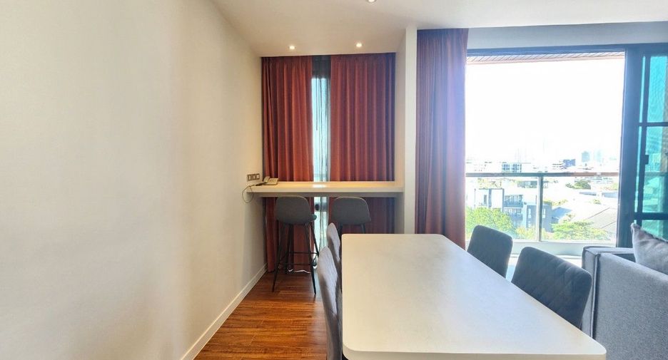For rent 2 bedrooms apartment in Khlong Toei, Bangkok