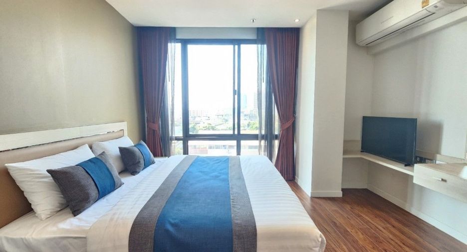 For rent 2 bedrooms apartment in Khlong Toei, Bangkok