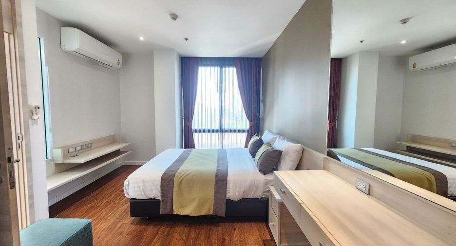 For rent 2 bedrooms apartment in Khlong Toei, Bangkok