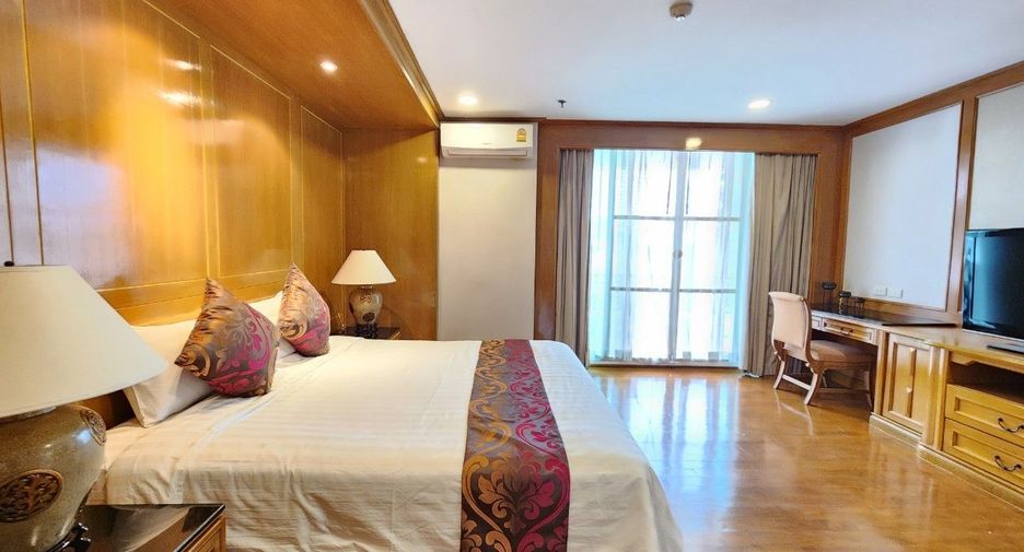 For rent 2 bedrooms apartment in Khlong Toei, Bangkok
