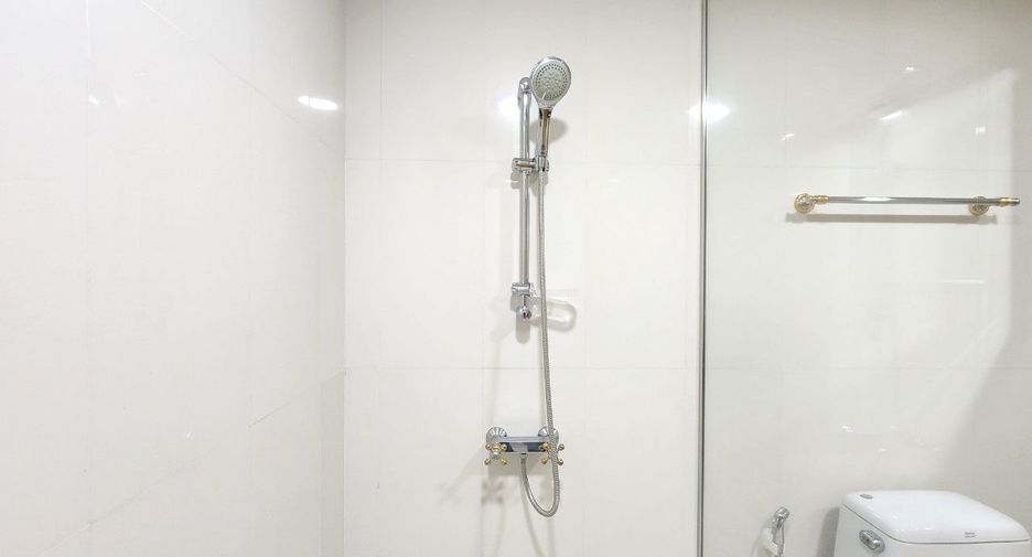 For rent 2 bedrooms apartment in Khlong Toei, Bangkok