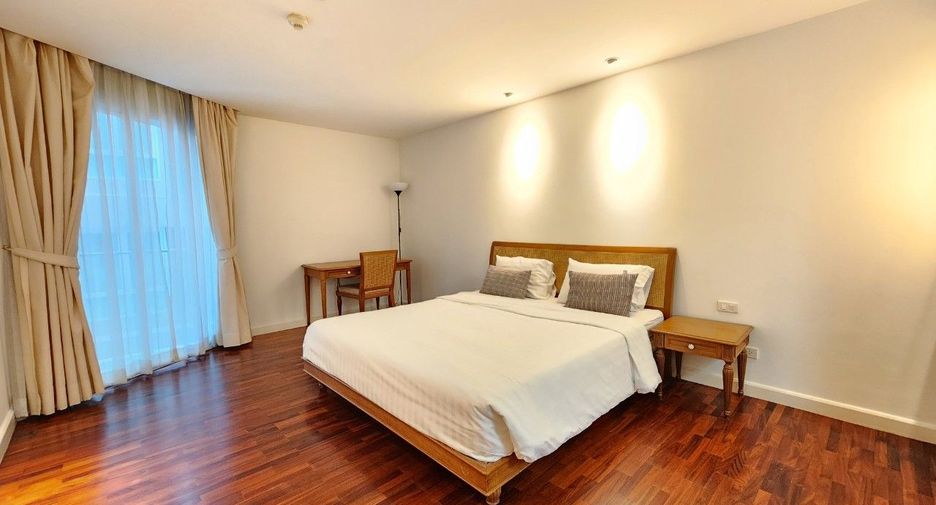 For rent 2 bedrooms apartment in Sathon, Bangkok